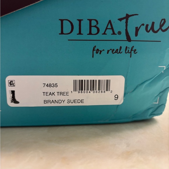 Super cute suede midi boot! - Picture 6 of 6